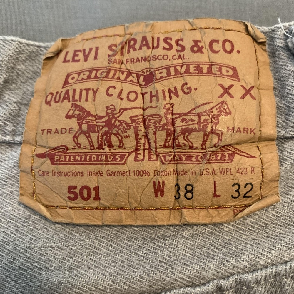 Vintage Levis 501 Jeans Mens 36x31 Gray Light Wash Button Fly Denim USA 501-0653 - Picture 10 of 11